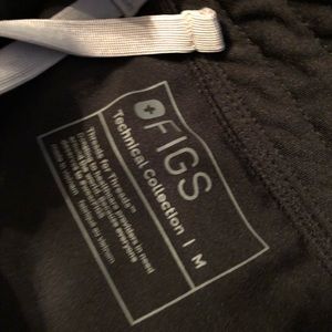 Figs pants 👖 size M never worn only washed when bought